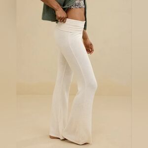 Aerie Let's Bounce Foldover Bootcut PJ Pant In Color Heather Frost